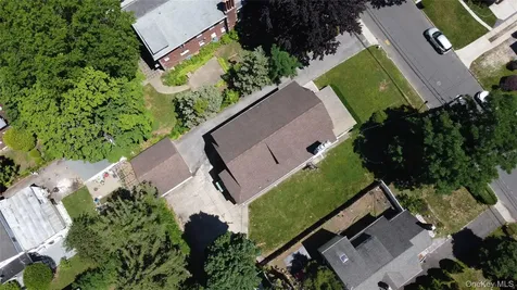 20 Spruce Street Great Neck NY 11021