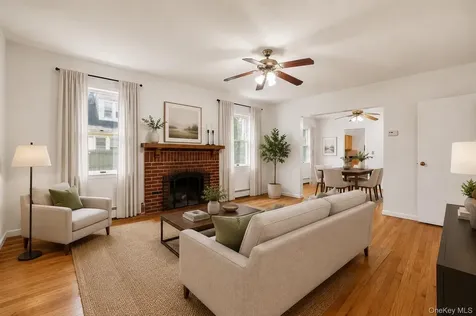 20 Spruce Street Great Neck NY 11021