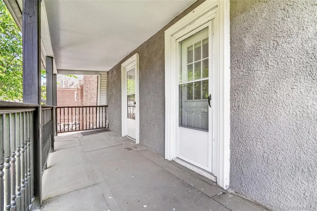 5646 Post Road Bronx NY 10471
