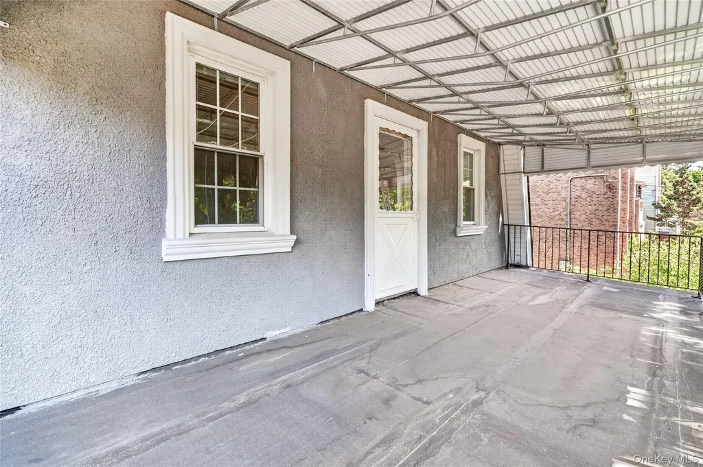 5646 Post Road Bronx NY 10471