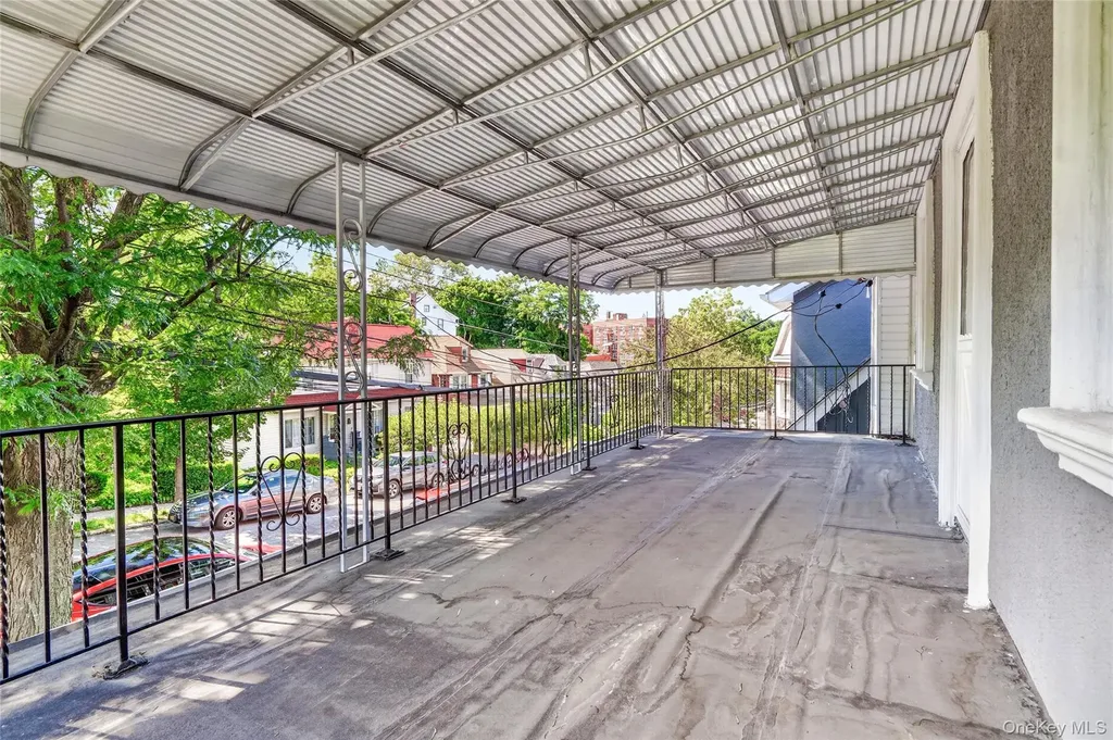 5646 Post Road Bronx NY 10471