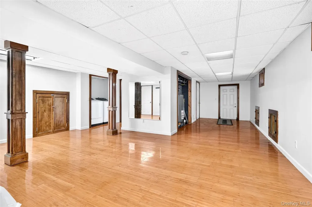 5646 Post Road Bronx NY 10471