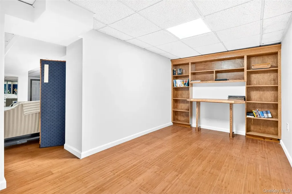 5646 Post Road Bronx NY 10471