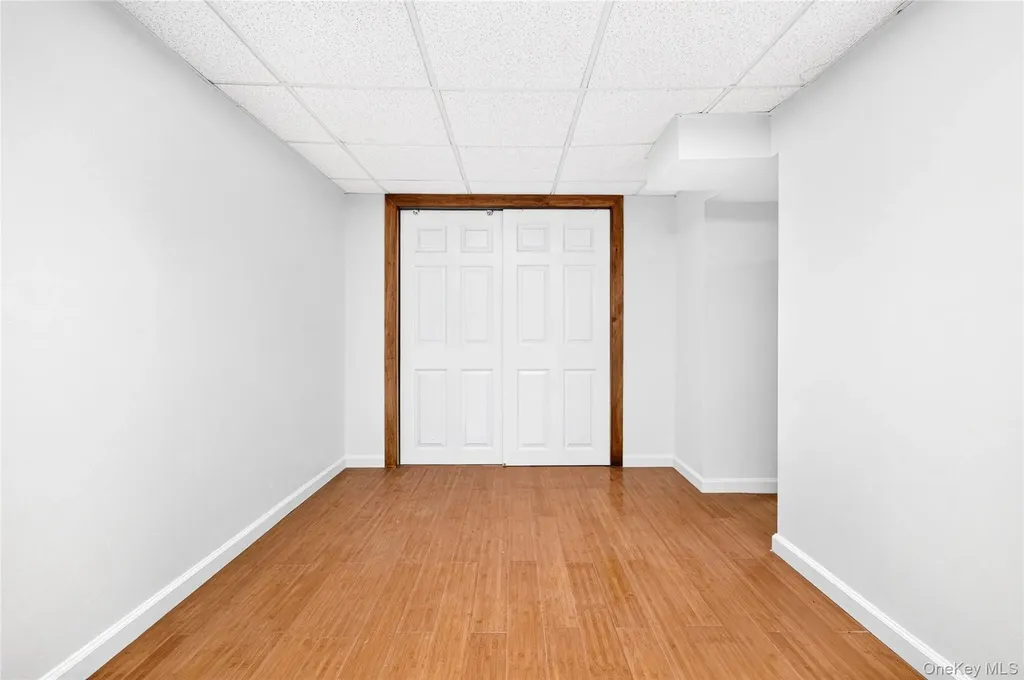 5646 Post Road Bronx NY 10471