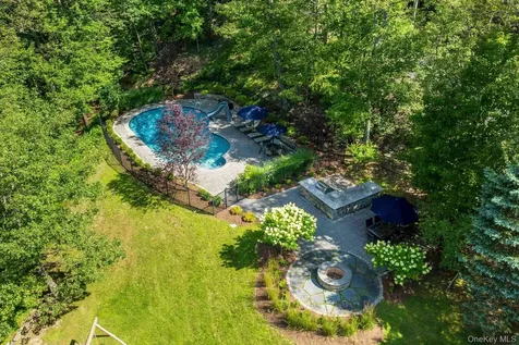235 California Quarry Road Woodstock NY 12498