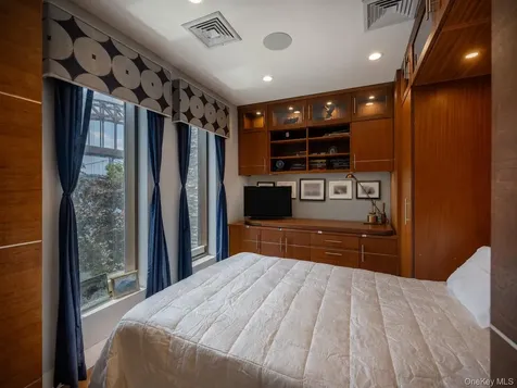 2151 Shore Boulevard Astoria NY 11105