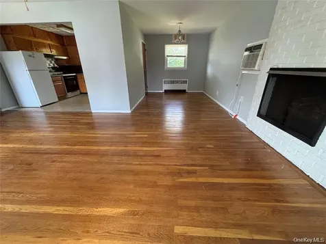 235 10th Street Bethpage NY 11714