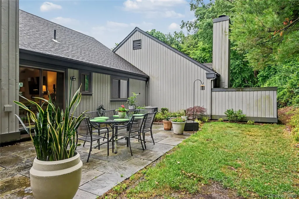 334 Heritage Hills Somers NY 10589