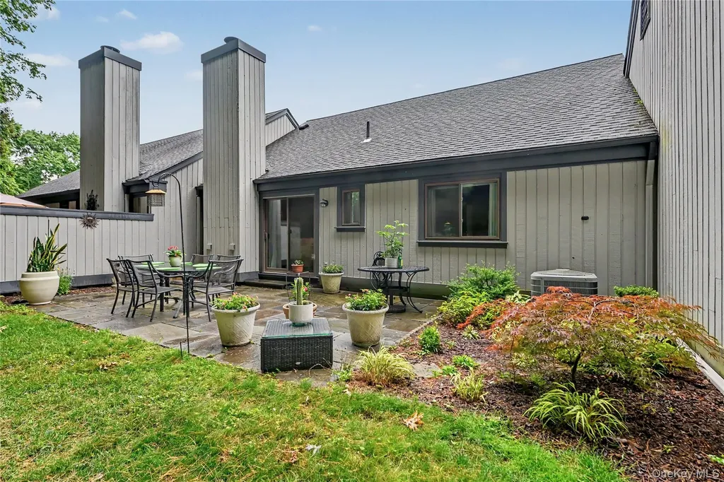 334 Heritage Hills Somers NY 10589