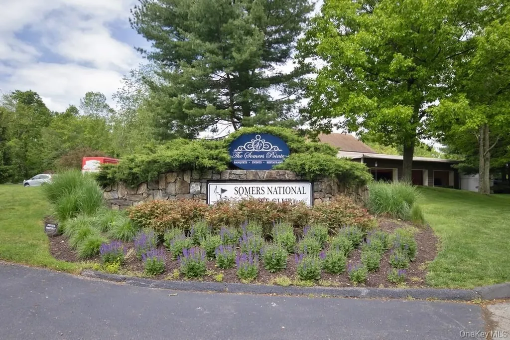 334 Heritage Hills Somers NY 10589