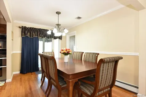 167 N Suffolk Avenue Massapequa NY 11758