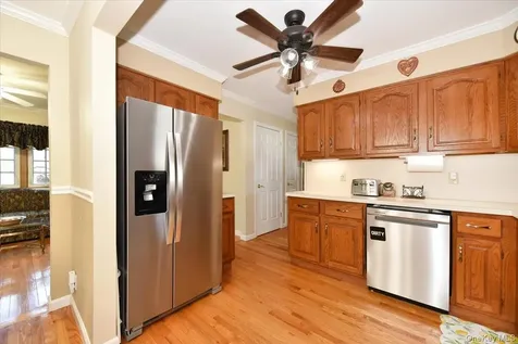 167 N Suffolk Avenue Massapequa NY 11758