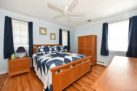 167 N Suffolk Avenue Massapequa NY 11758