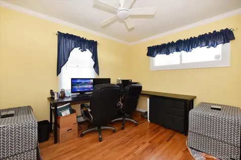 167 N Suffolk Avenue Massapequa NY 11758