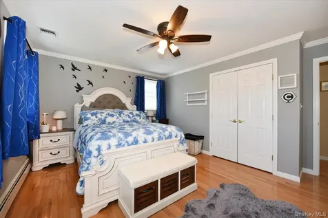 167 N Suffolk Avenue Massapequa NY 11758