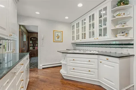 29 Cartway Lane W Bedford NY 10506