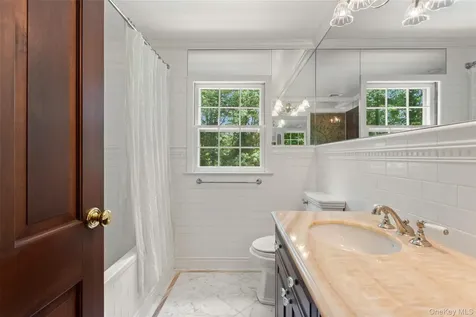 29 Cartway Lane W Bedford NY 10506