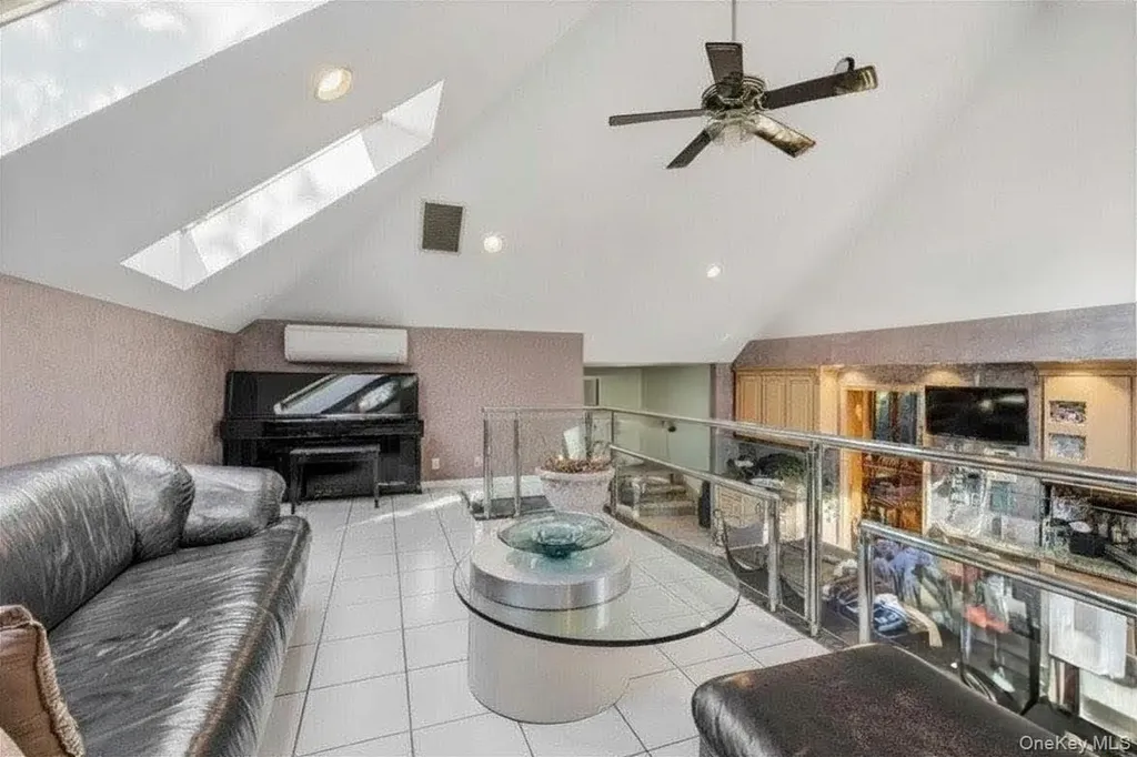 122 Lawrence Avenue Lawrence NY 11559