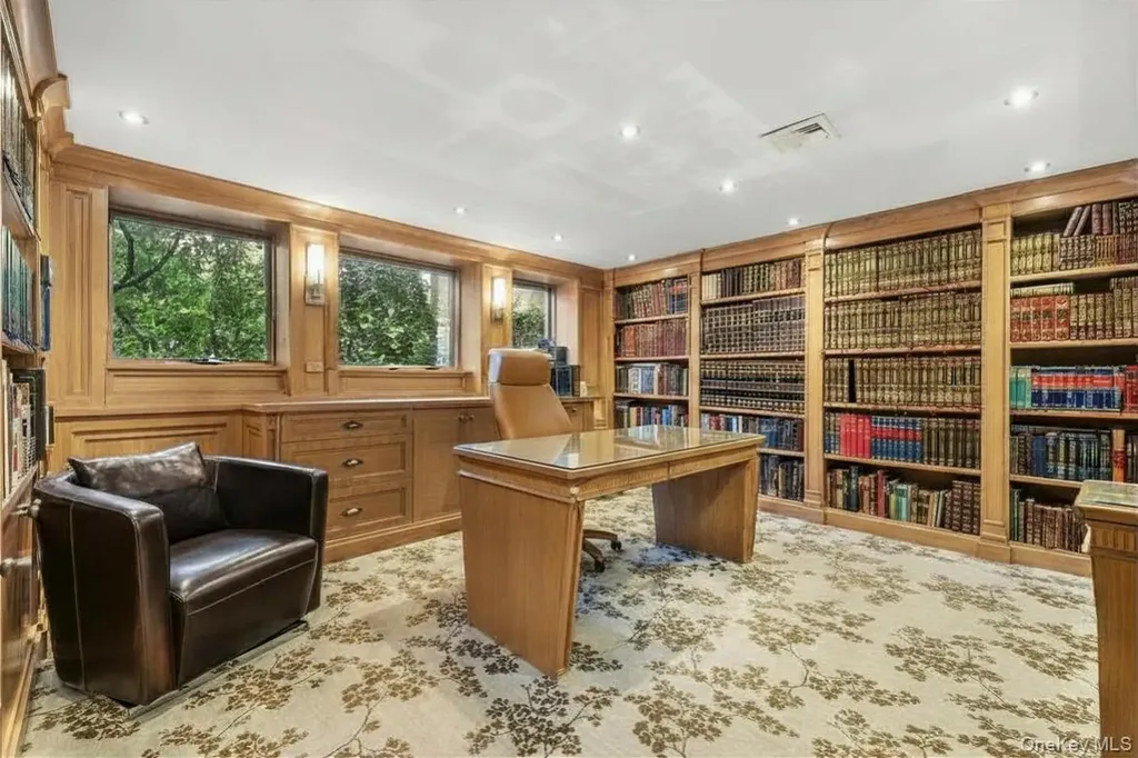 122 Lawrence Avenue Lawrence NY 11559