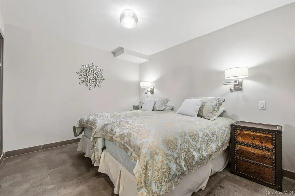 122 Lawrence Avenue Lawrence NY 11559