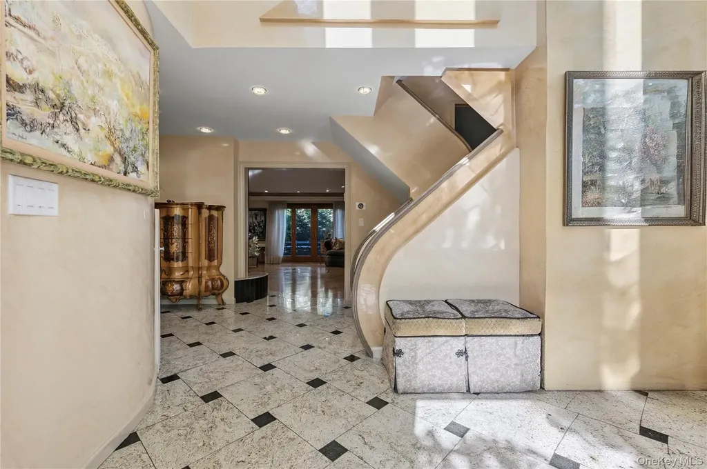 122 Lawrence Avenue Lawrence NY 11559