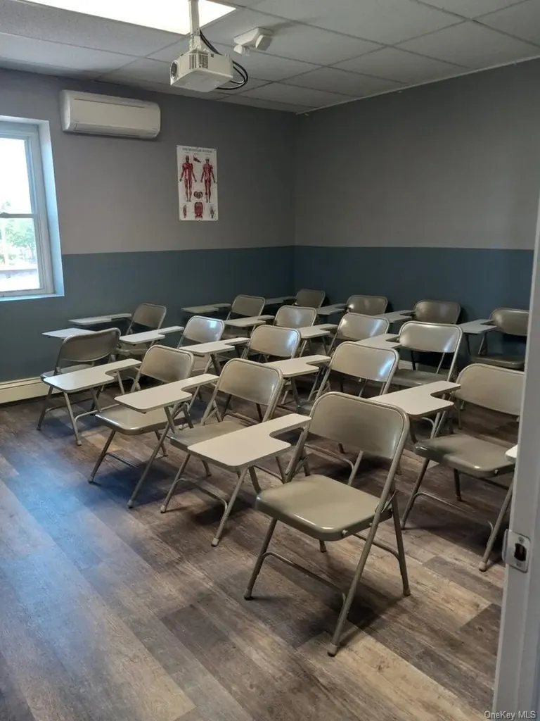 479 C Hempstead Turnpike Elmont NY 11003