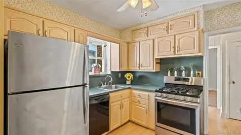 80-46 213th Street Hollis Hills NY 11427