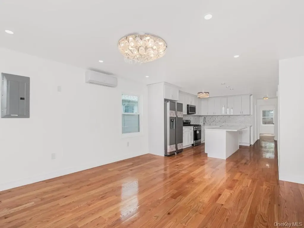 14415 226th Street Laurelton NY 11413