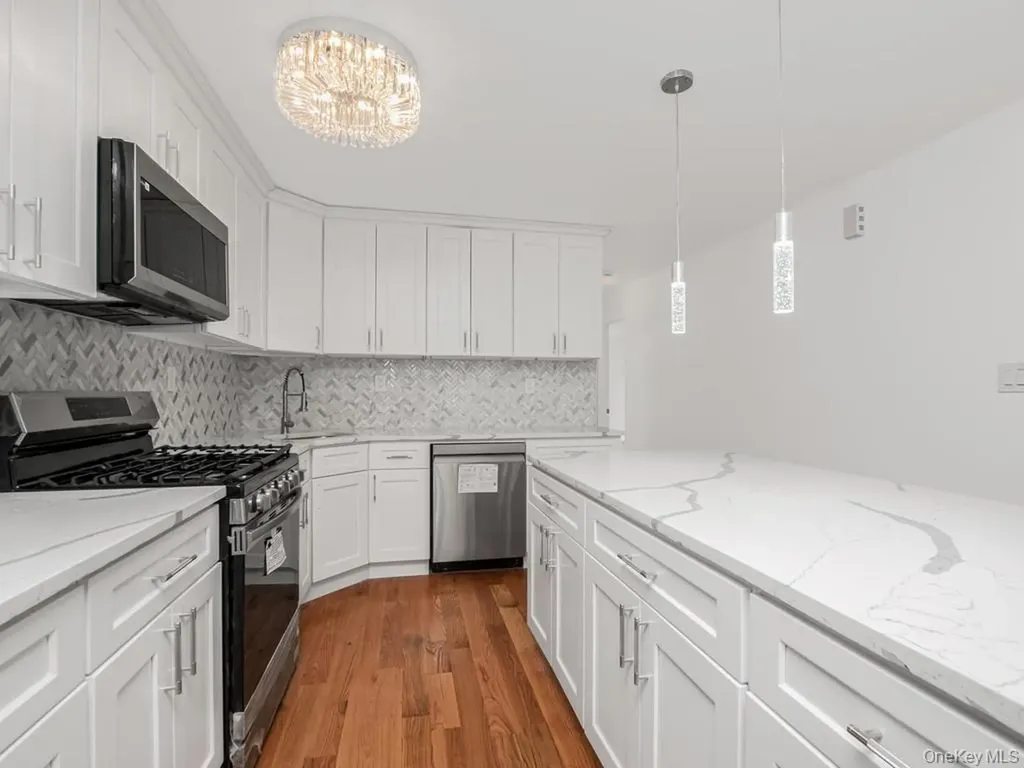 14415 226th Street Laurelton NY 11413