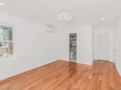 14415 226th Street Laurelton NY 11413