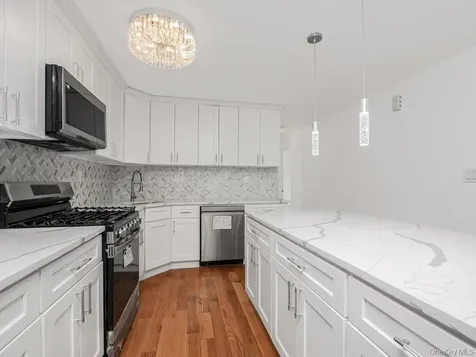 14415 226th Street Laurelton NY 11413