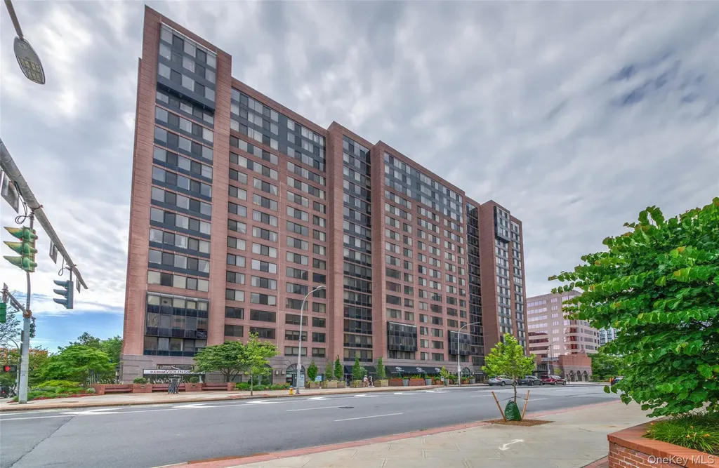 4 Martine Avenue White Plains NY 10606