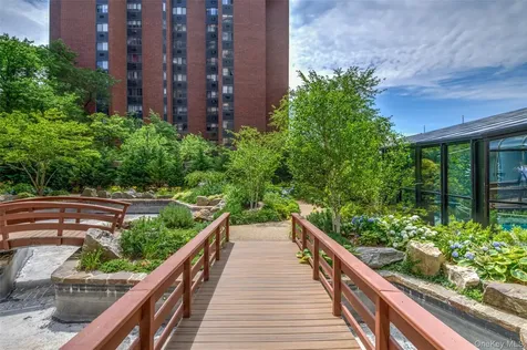 4 Martine Avenue White Plains NY 10606