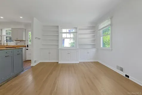 4 Calton Road New Rochelle NY 10804