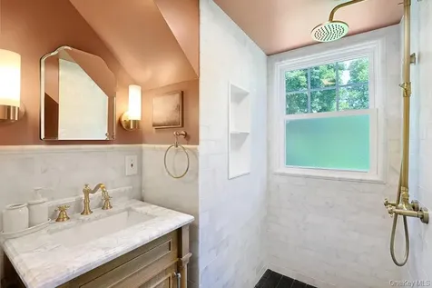 4 Calton Road New Rochelle NY 10804