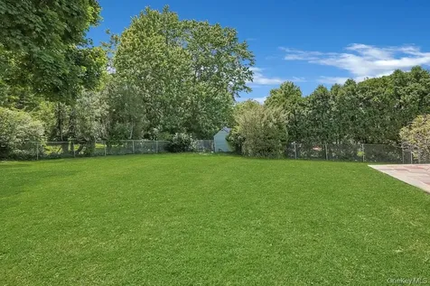 4 Calton Road New Rochelle NY 10804