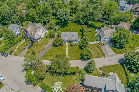 4 Calton Road New Rochelle NY 10804