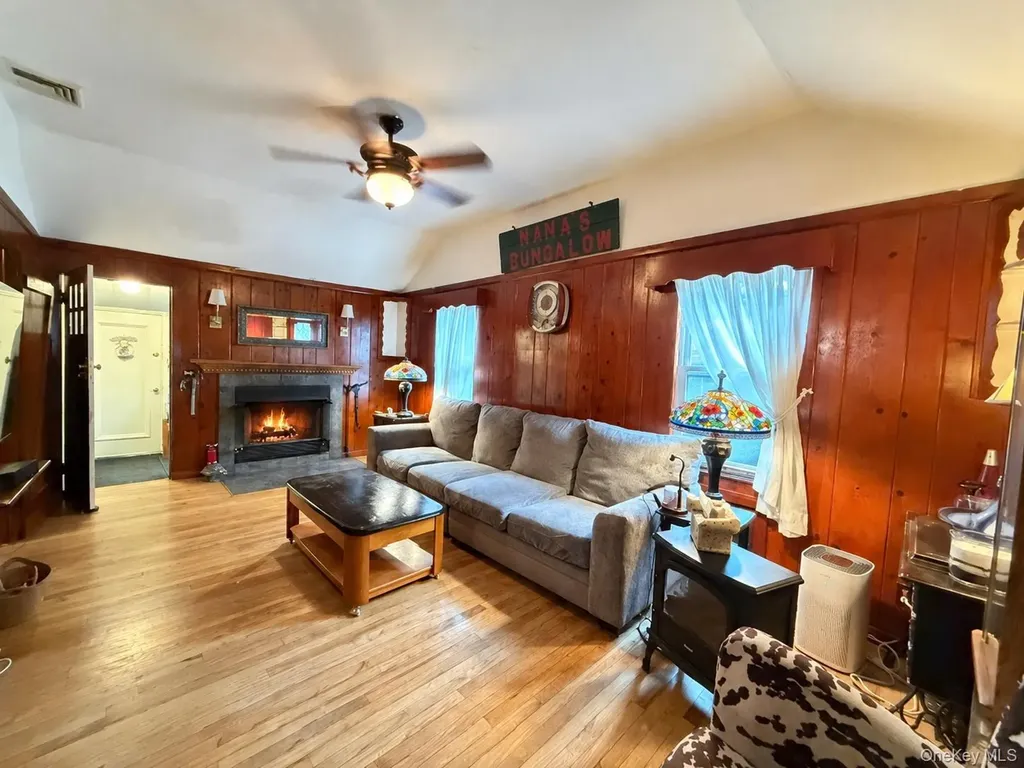 15 Kew Drive Sound Beach NY 11789