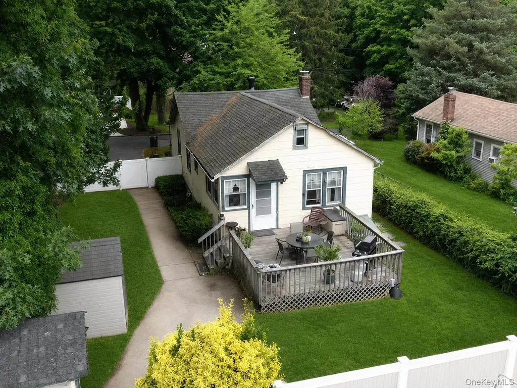 15 Kew Drive Sound Beach NY 11789