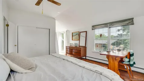 East Hampton NY 11937