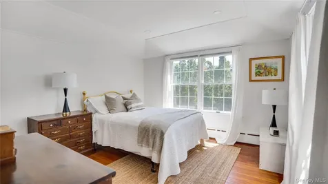East Hampton NY 11937