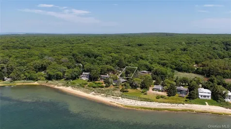 East Hampton NY 11937