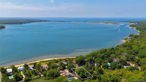 East Hampton NY 11937