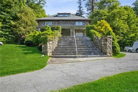 1111 Route 9 Garrison NY 10524