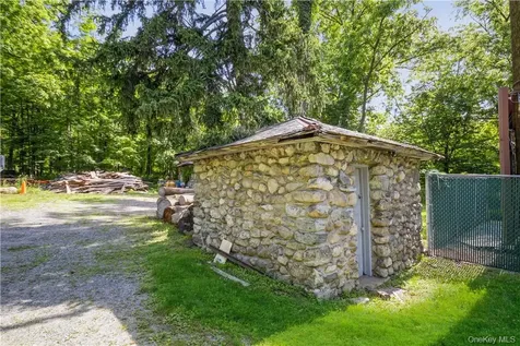 1111 Route 9 Garrison NY 10524