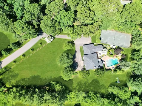 110 Linden Lane Upper Brookville NY 11545
