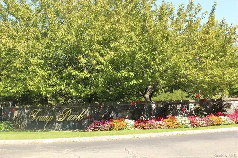 405 Trump Park Shrub Oak NY 10588