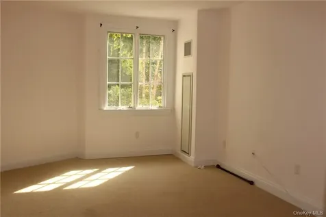 405 Trump Park Shrub Oak NY 10588