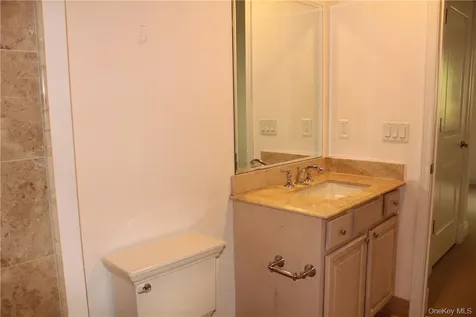 405 Trump Park Shrub Oak NY 10588