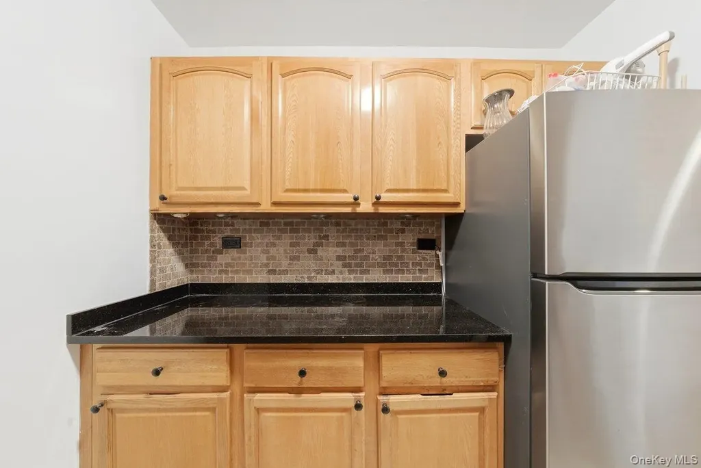 4200 Herkimer Place Bronx NY 10470